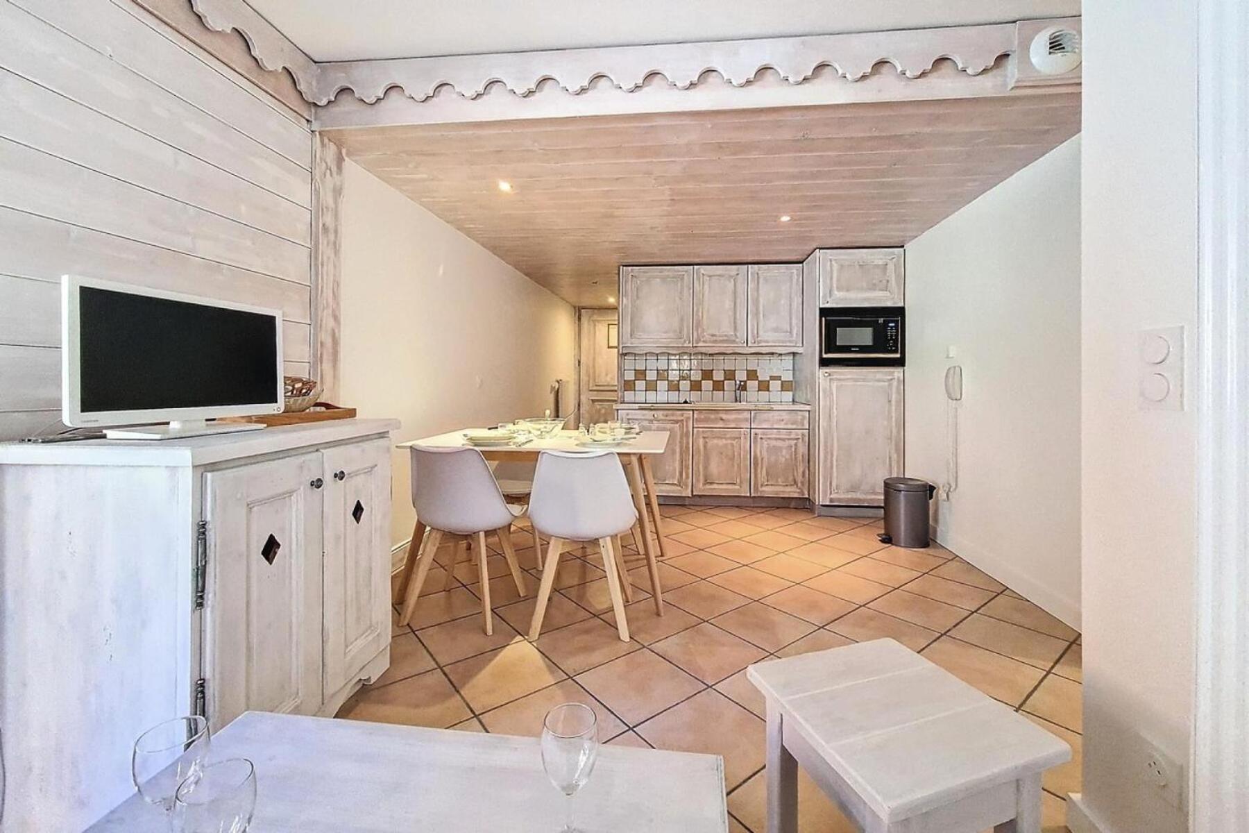 Alpages De Reberty - Renove Et Lumineux- Proche Des Pistes - Balcon - Piscine Mae-1674 Apartment